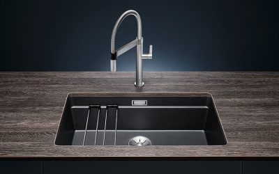 Lavapjata rrjedh ujë të shkarkimi